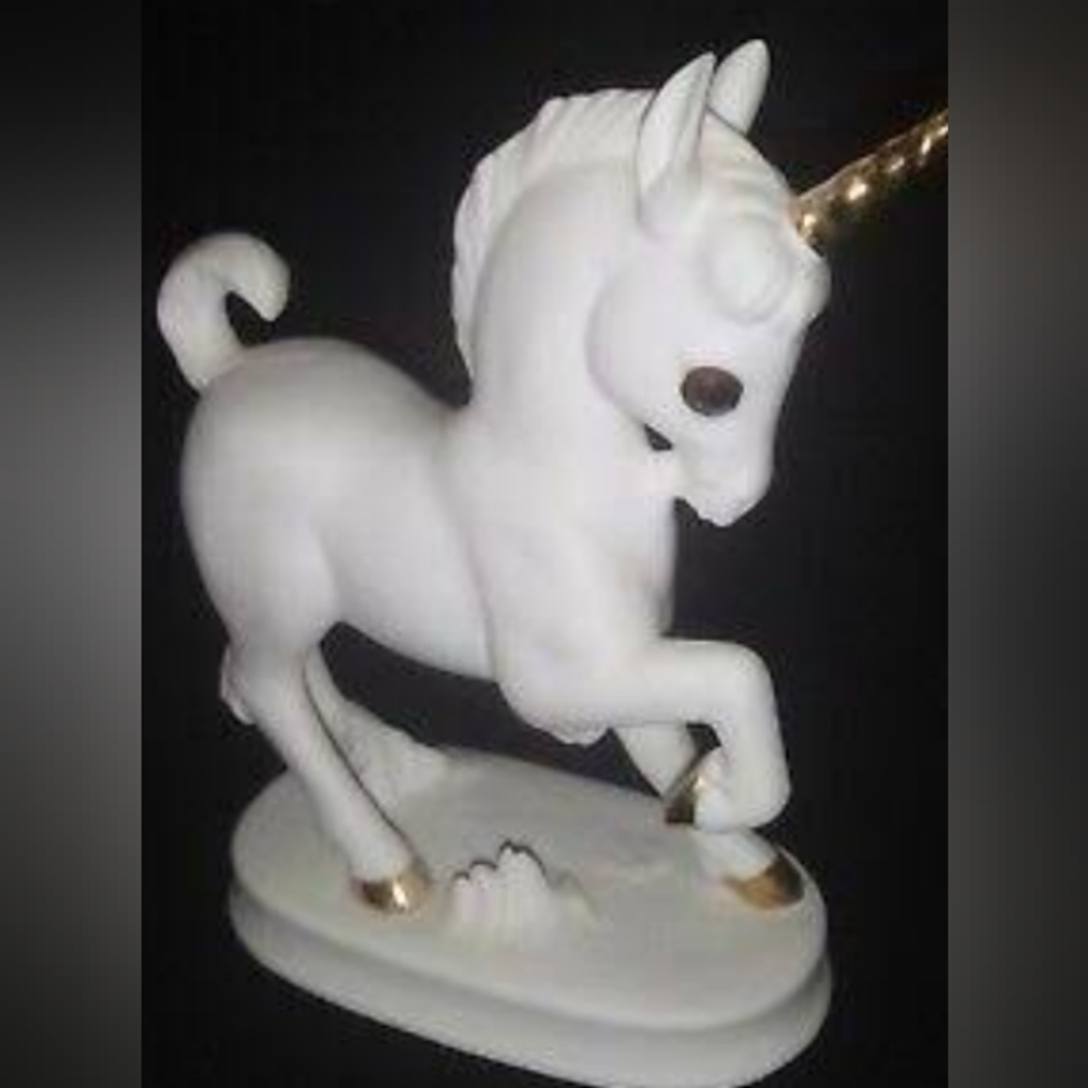 Vintage fine bone china. Freeman by George Good. White unicorn